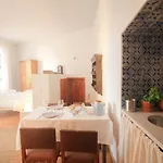 Traditional In Alfama Apartment