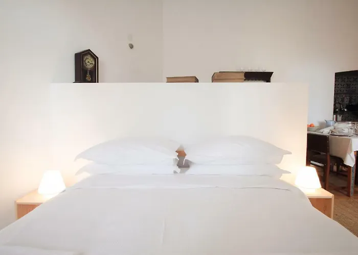 Traditional In Alfama Apartment